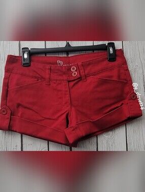 Celebrity Pink Junior Shorts, Size 5